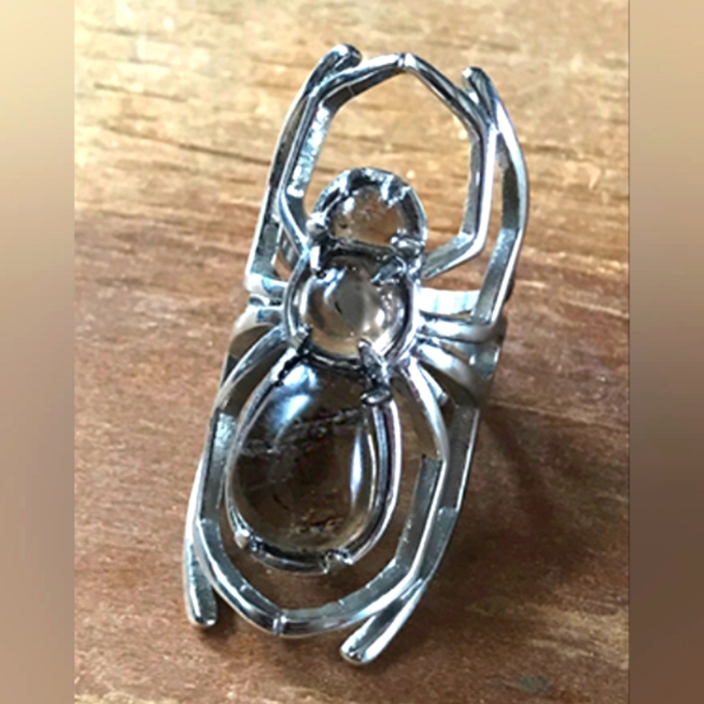 Spider Grandmother Ring in smokey quartz